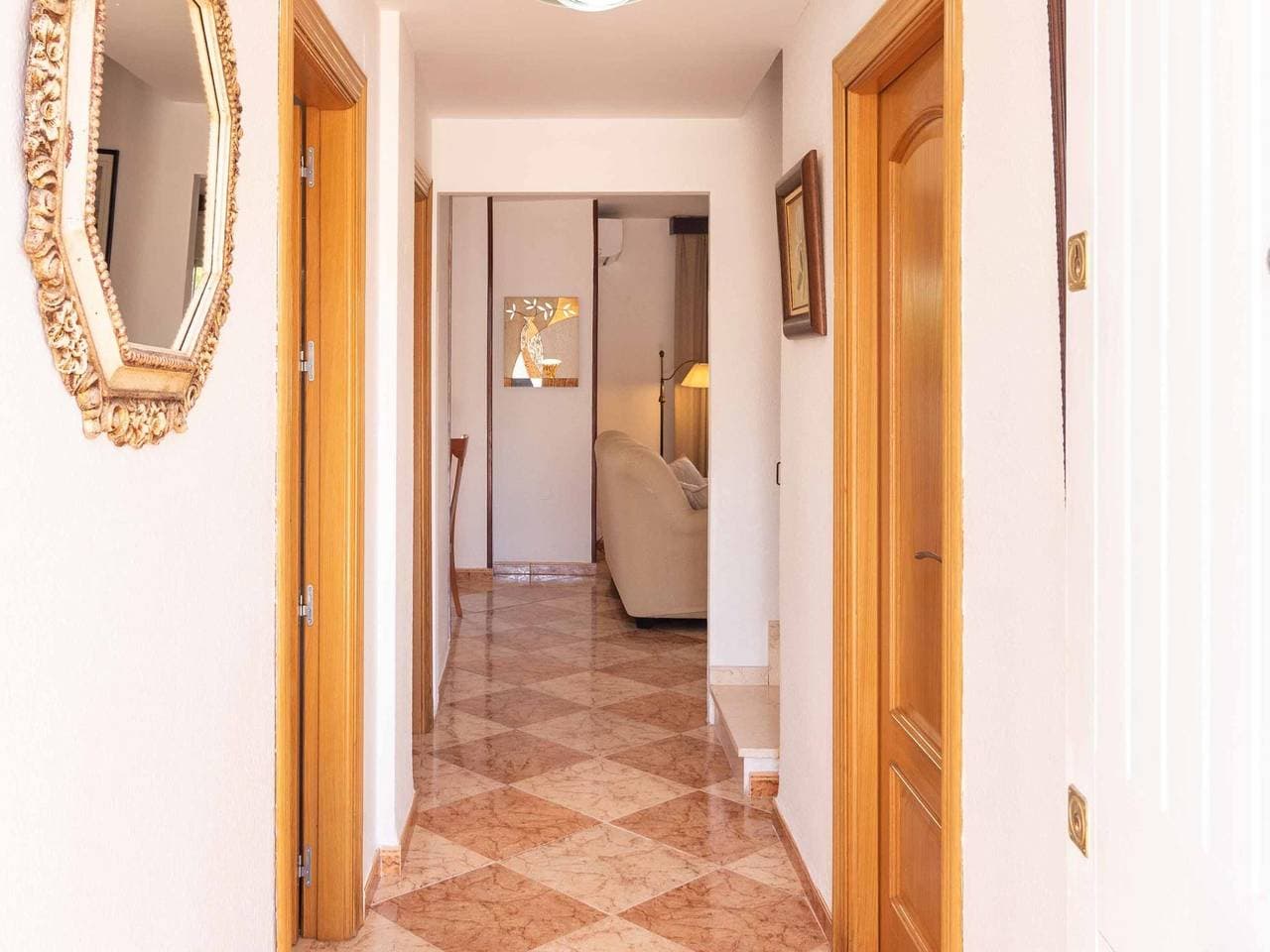 Foto 7 von 37: Ferienhaus für 6 Personen mit Pool