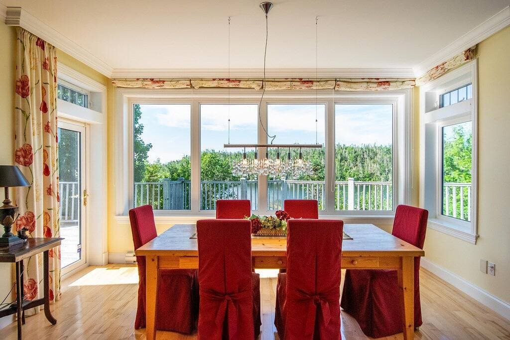 Foto 6 von 25: Großzügige Villa am Meer