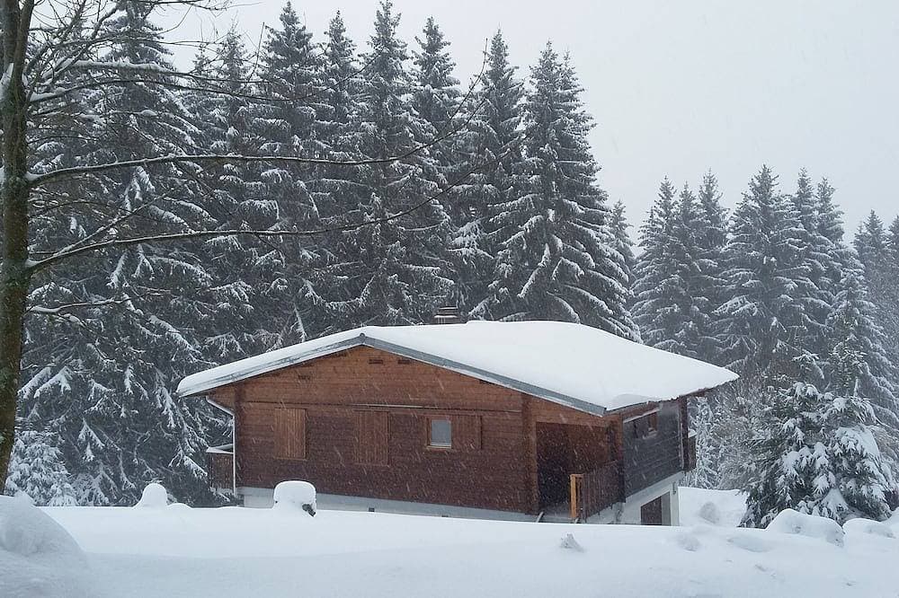Foto 6 von 14: Am Waldrand ruhiges, gemütliches Holzchalet