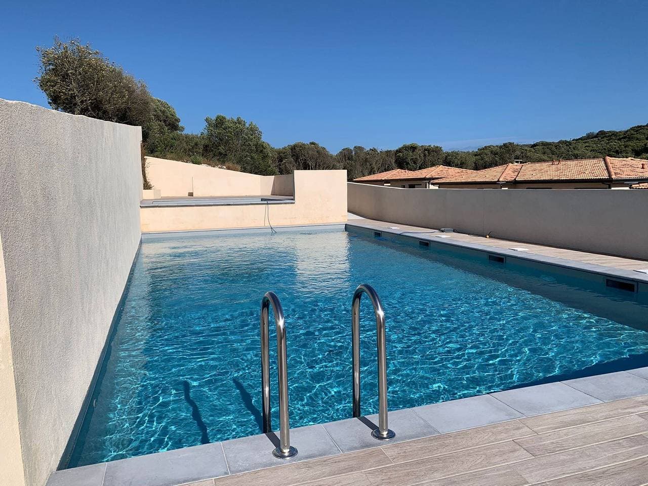 Foto 5 von 18: Ferienwohnung für 4 Personen mit Pool