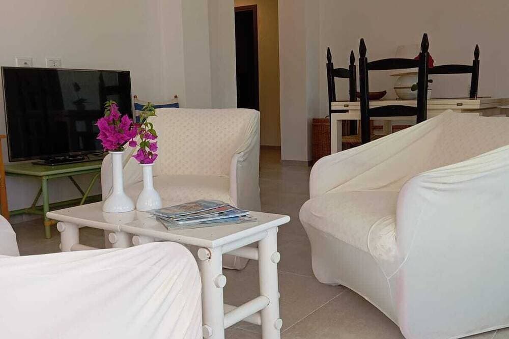 Foto 9 von 30: Detached villa within walking distance of Foxi and Murdegu beach