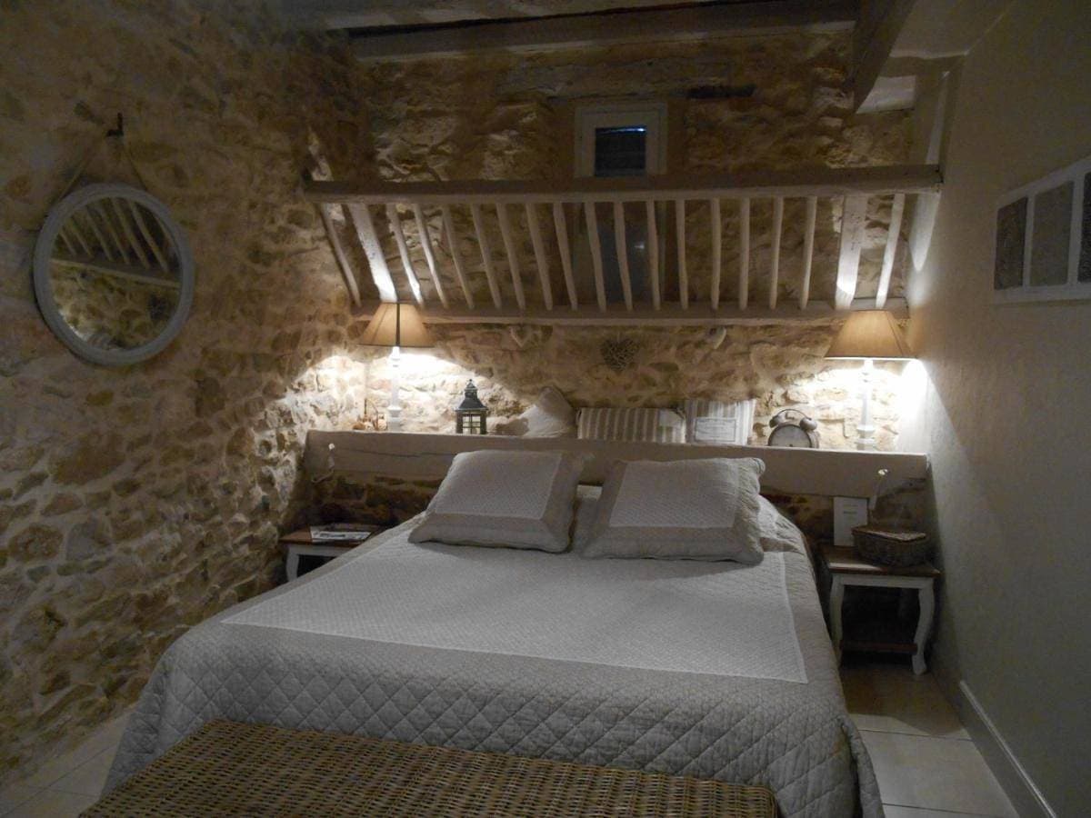 Foto 3 von 16: Triple Room with Private Bathroom