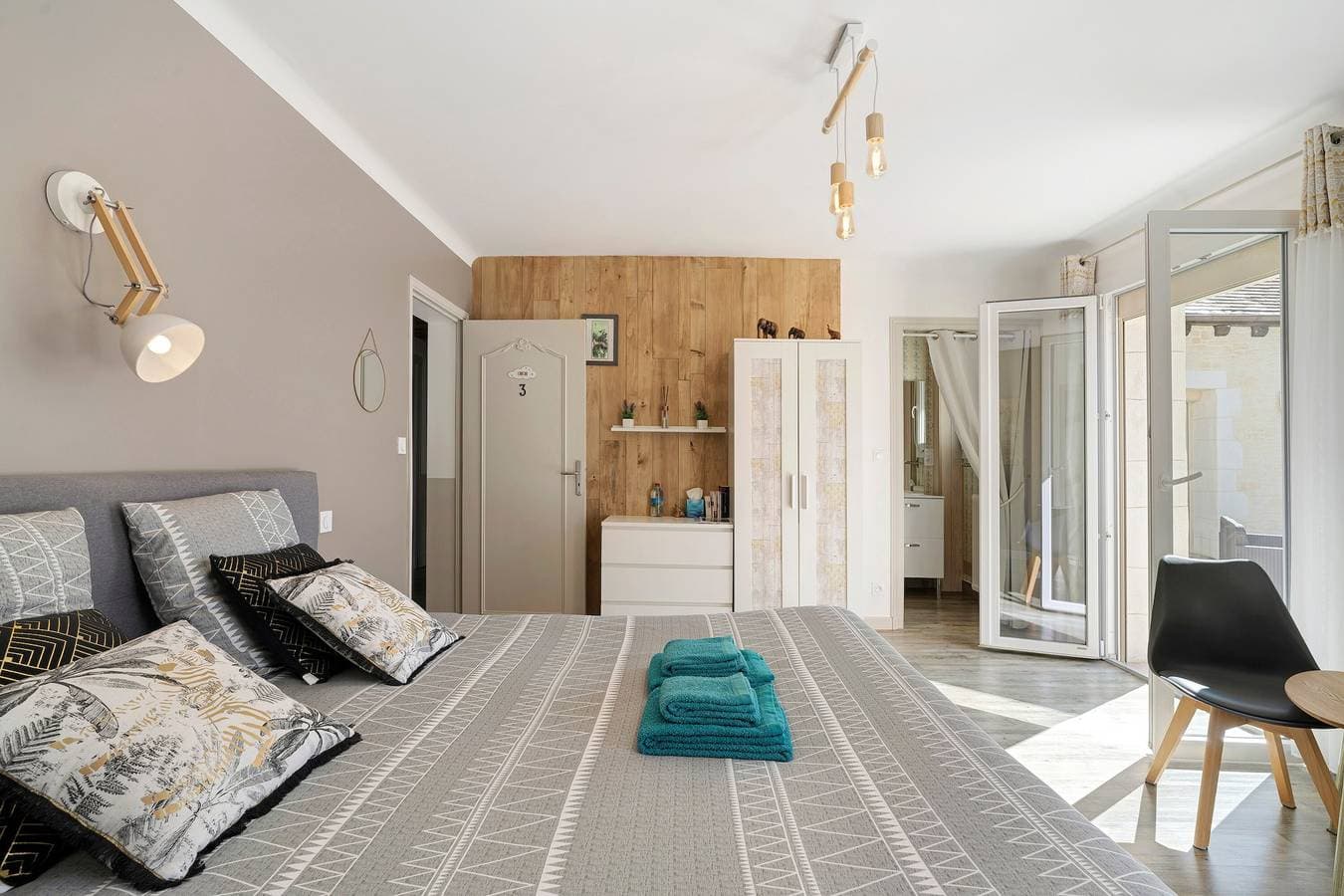 Foto 10 von 34: Zimmer Coucou – Anwesen mit Pool