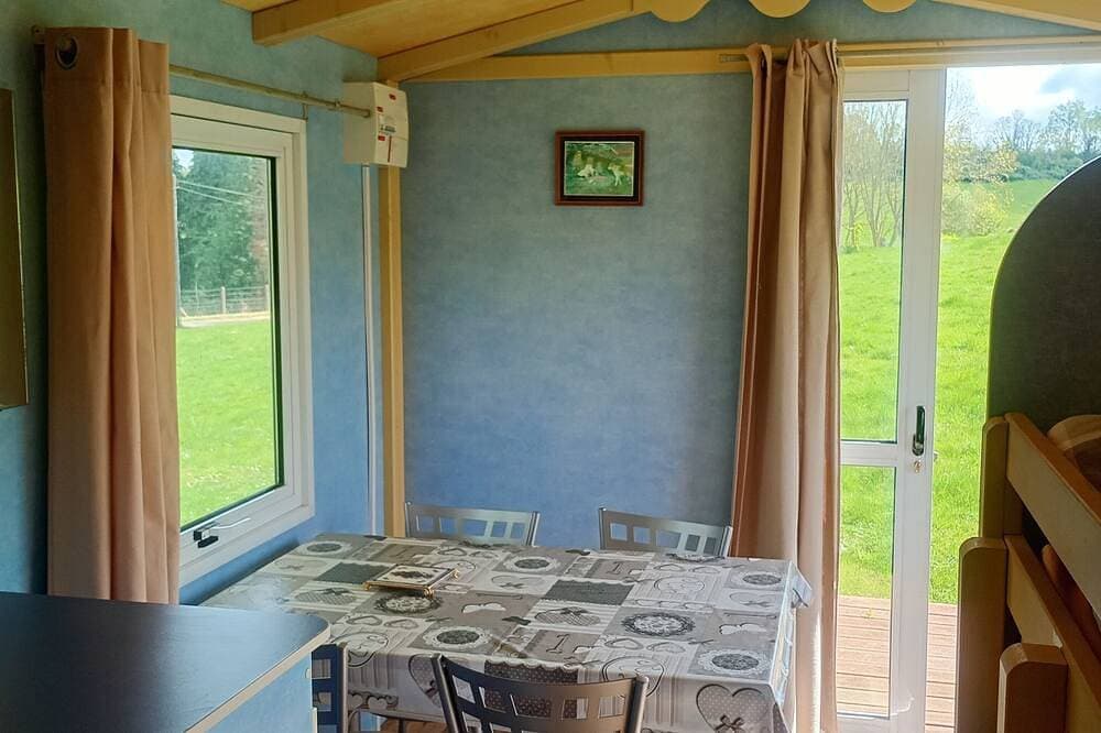 Foto 6 von 9: Rental of comfortable trailers for 4 people at Devalparc leisure park