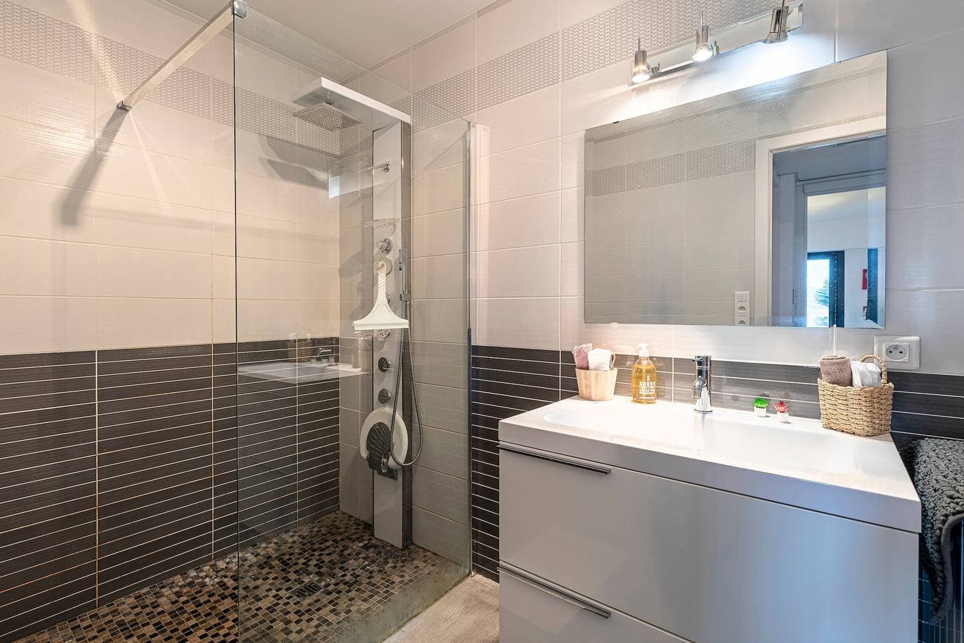 Foto 5 von 14: Ferienwohnung für 4 Personen mit Terrasse