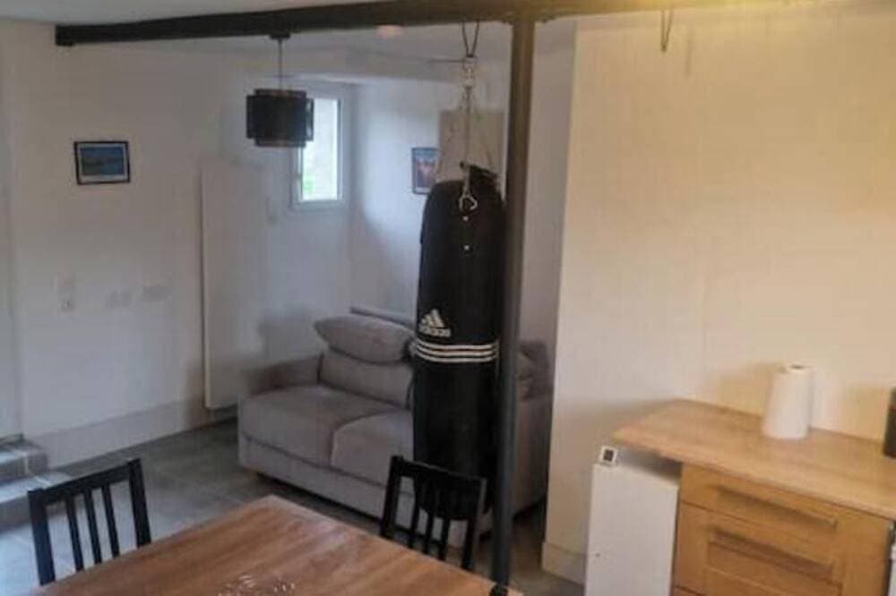 Foto 8 von 19: T2 Fully Equipped 4 Sleeps - Comfort and Proximity to Amenities