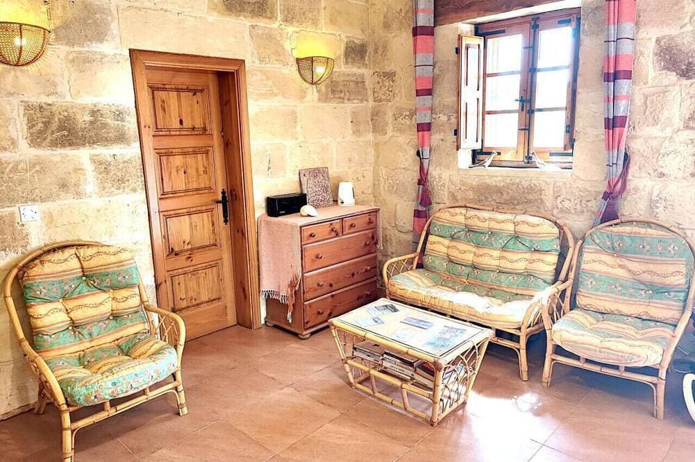 Foto 10 von 25: Serene Country House for Beach and Trekking Lovers