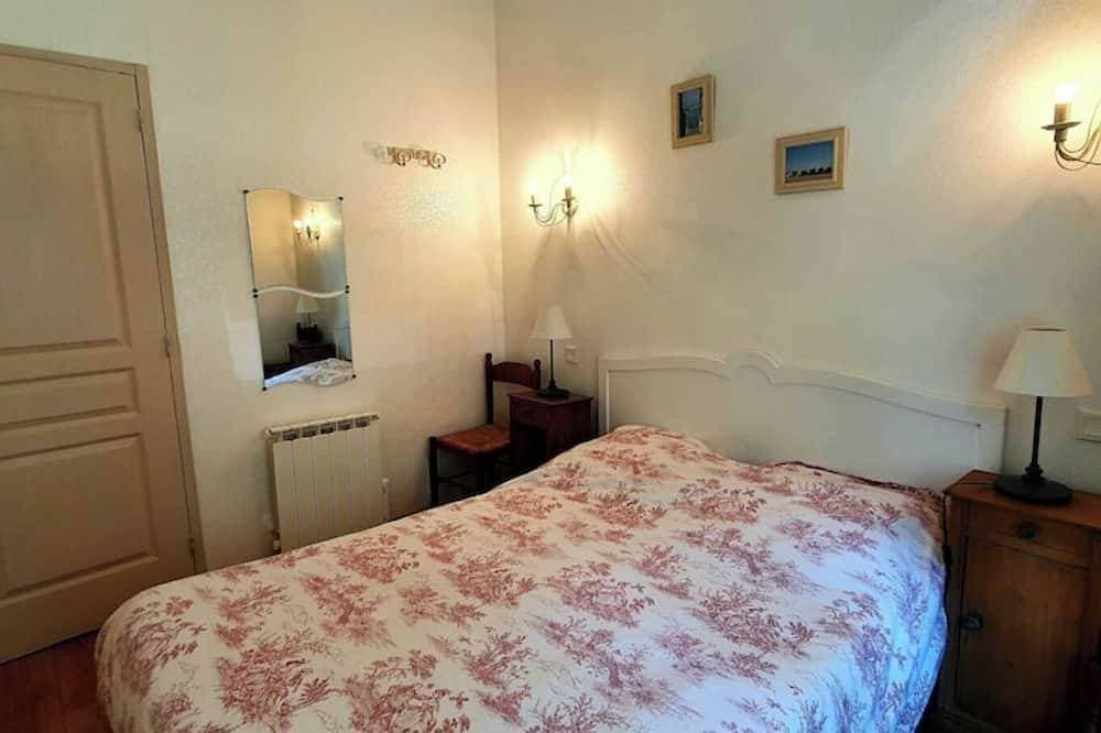 Foto 2 von 17: Tracy sur Mer. Charming little gîte, completely renovated.
