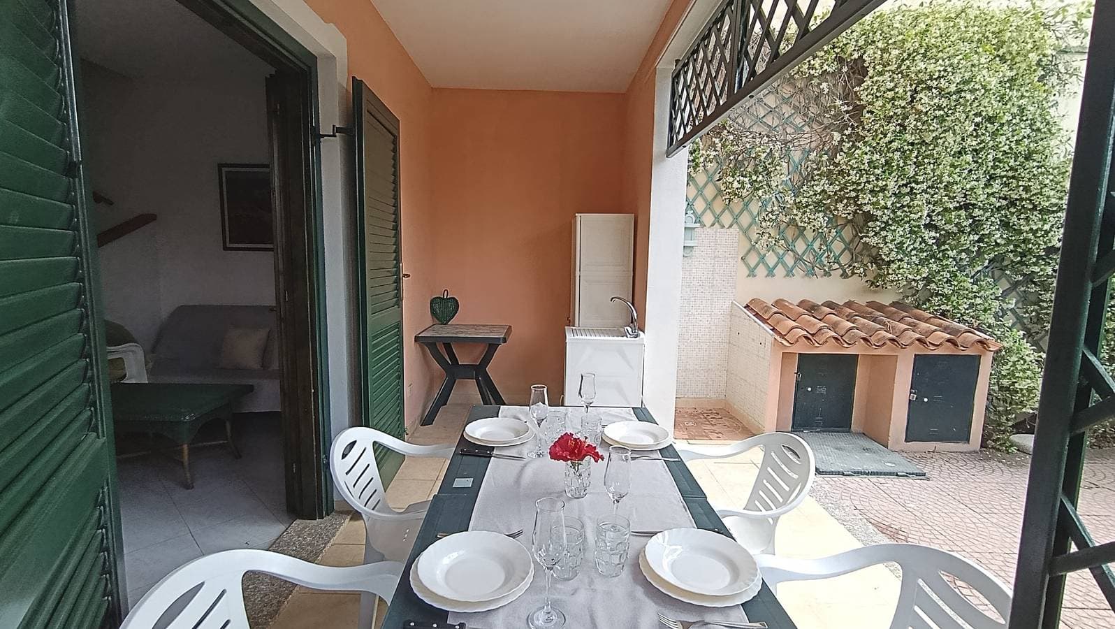 Foto 5 von 29: Onda Blu | Veranda & BBQ - Agrustos Budoni