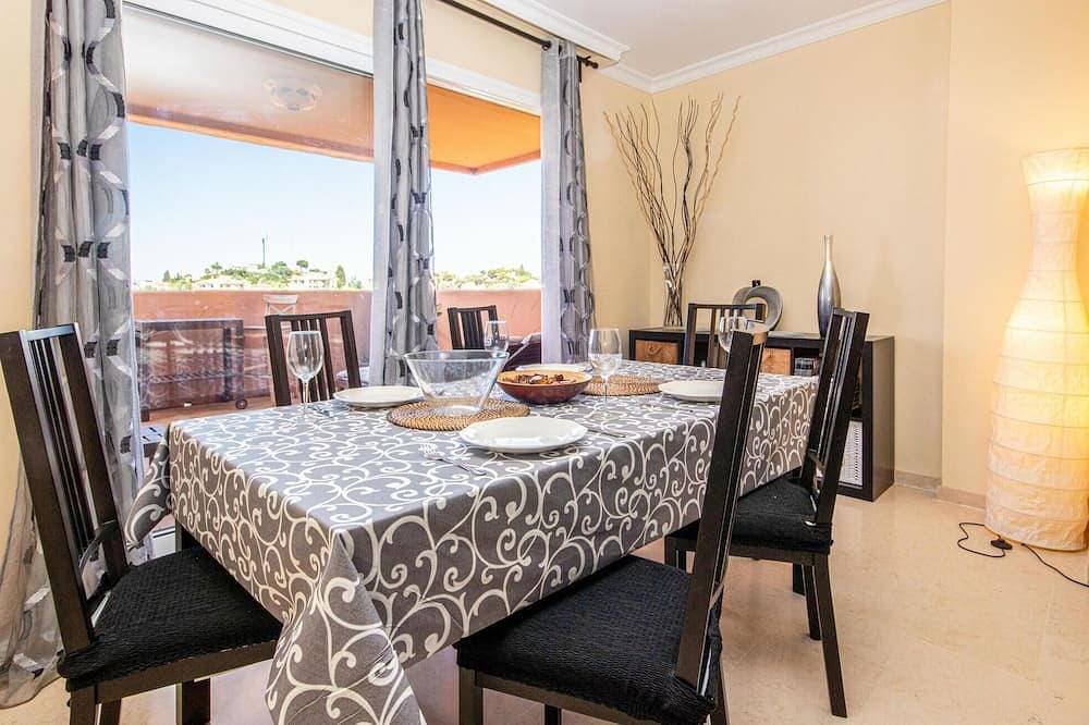 Foto 12 von 24: Schöne Wohnung in Elviria mit Außenpool