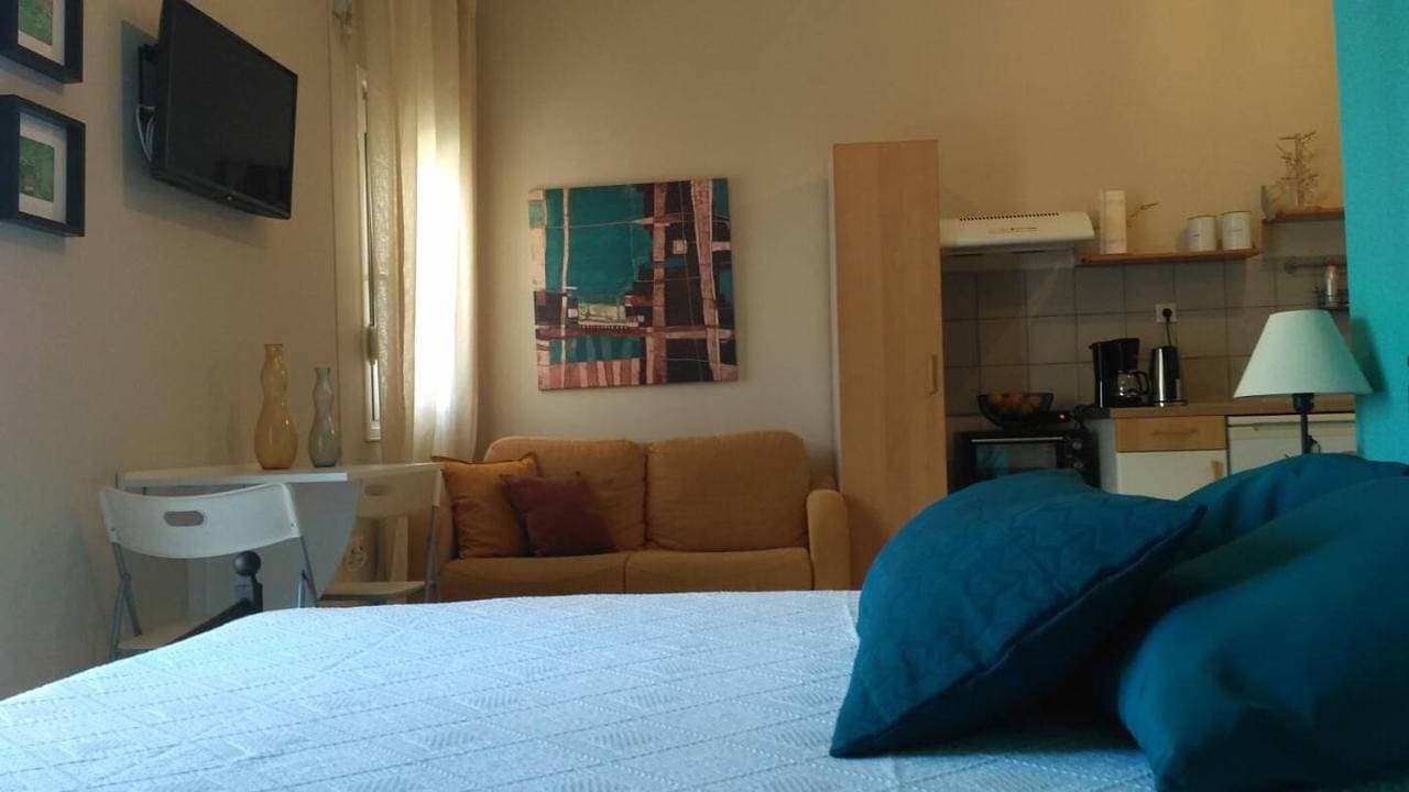 Foto 2 von 28: One-Bedroom Apartment