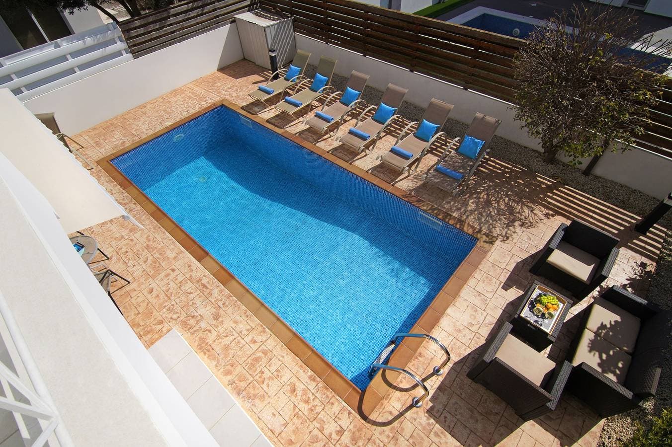 Foto 11 von 33: Villa für 7 Personen mit Balkon