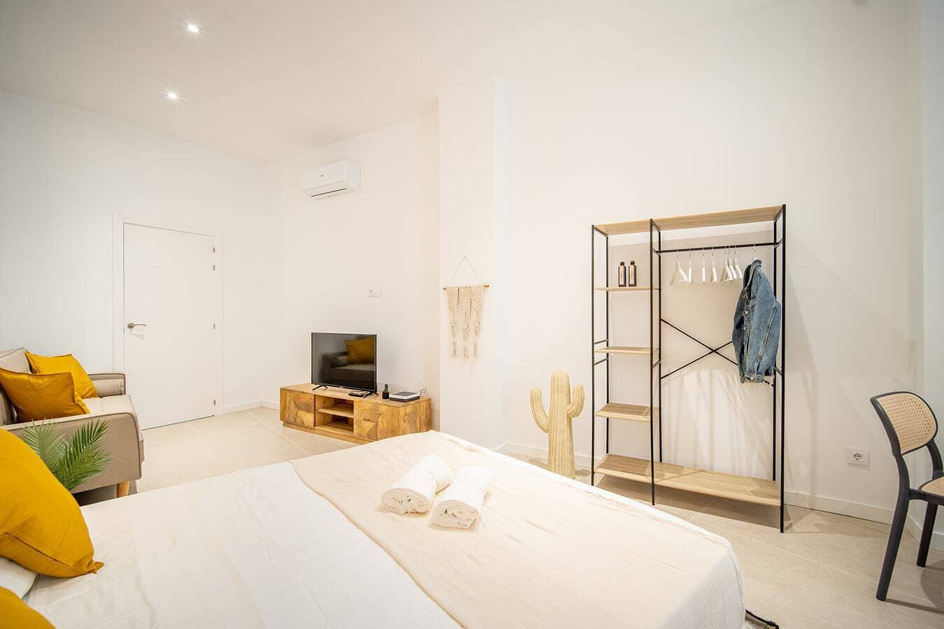 Foto 9 von 35: Studio für 3 Personen mit Balkon/Terrasse