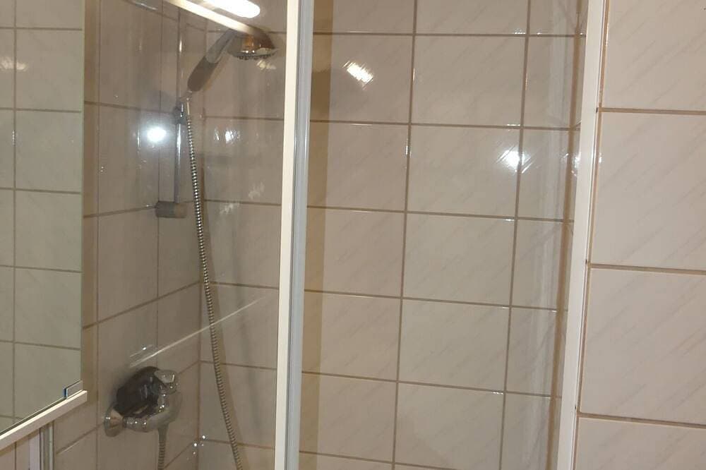 Foto 5 von 15: Renovierte, gemütliche Ferienwohnung mit anteiliger Gartennutzung