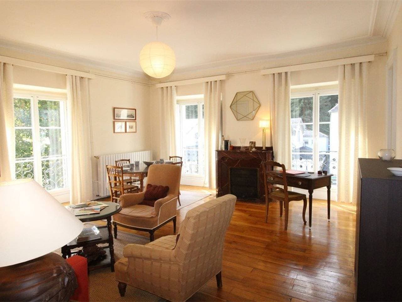 Großzügiges, sonniges Apartment mit 1 Schlafzimmer, für 4 Pers., nahe der Thermen und Seilbahn, hund... 1