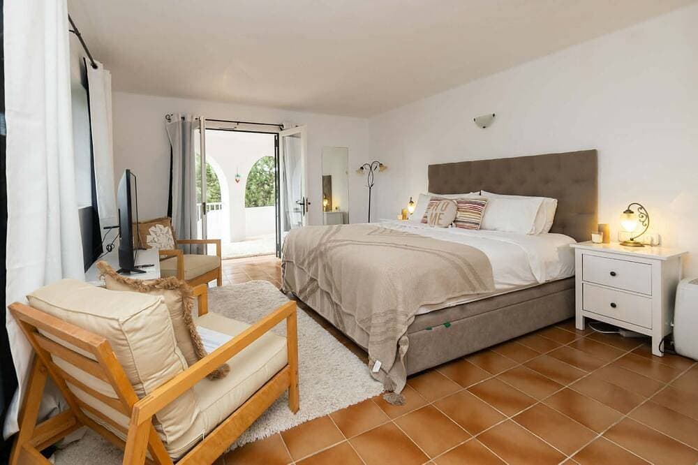 Foto 2 von 30: Entire Luxury Villa with breathtaking views
