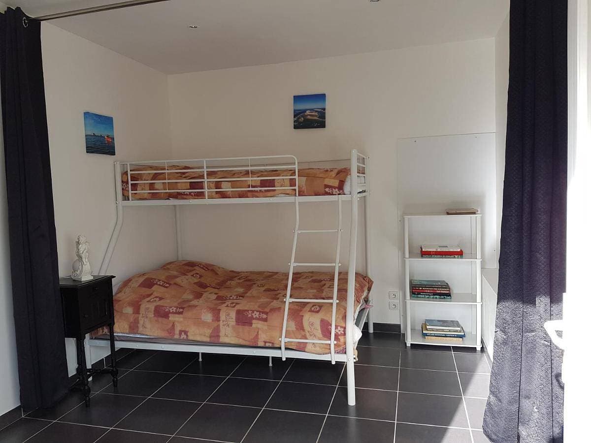 Foto 4 von 11: Two-Bedroom House