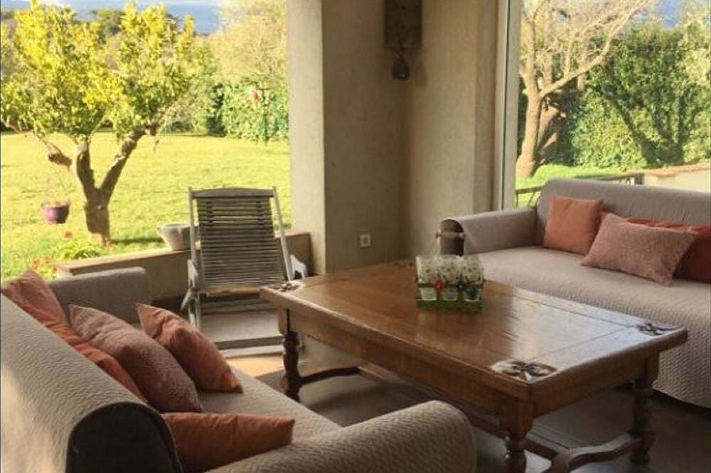 Foto 12 von 30: Provenzalisch-modernes Einfamilienhaus in Valbonne