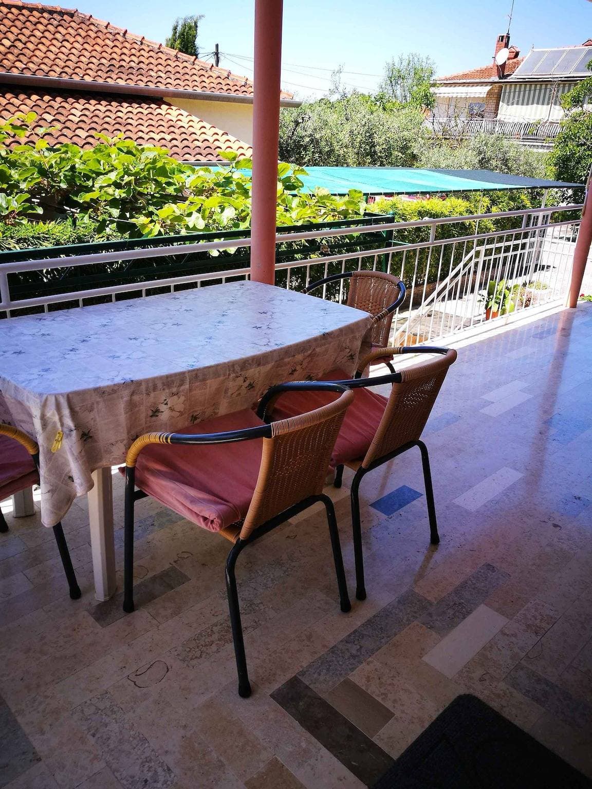 Foto 6 von 23: Ferienwohnung mit Terrasse