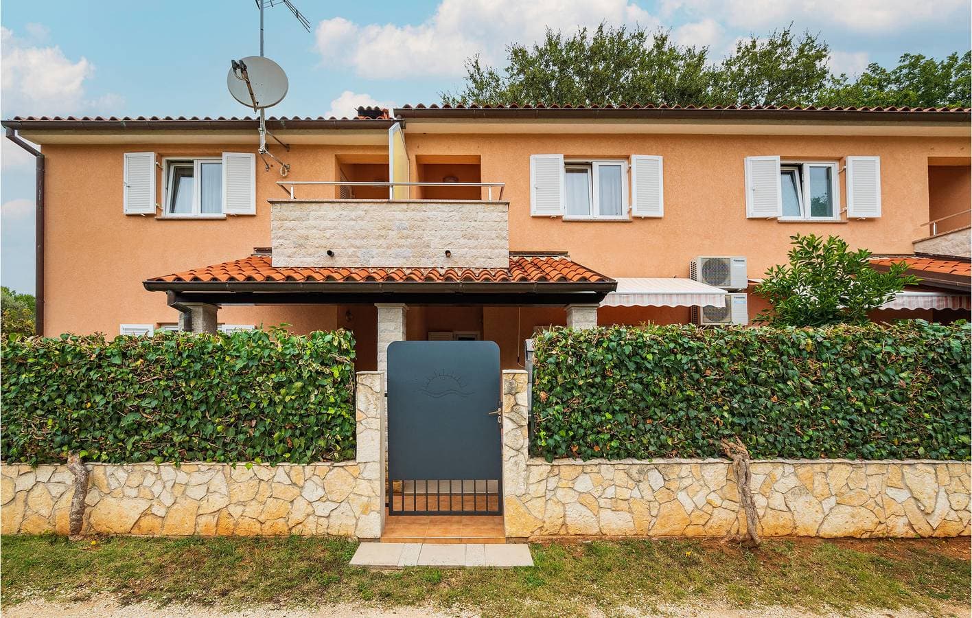 Foto 2 von 18: Gemütliche Ferienwohnung 1 km vom Strand entfernt mit Terrasse, Parkplatz und WLAN