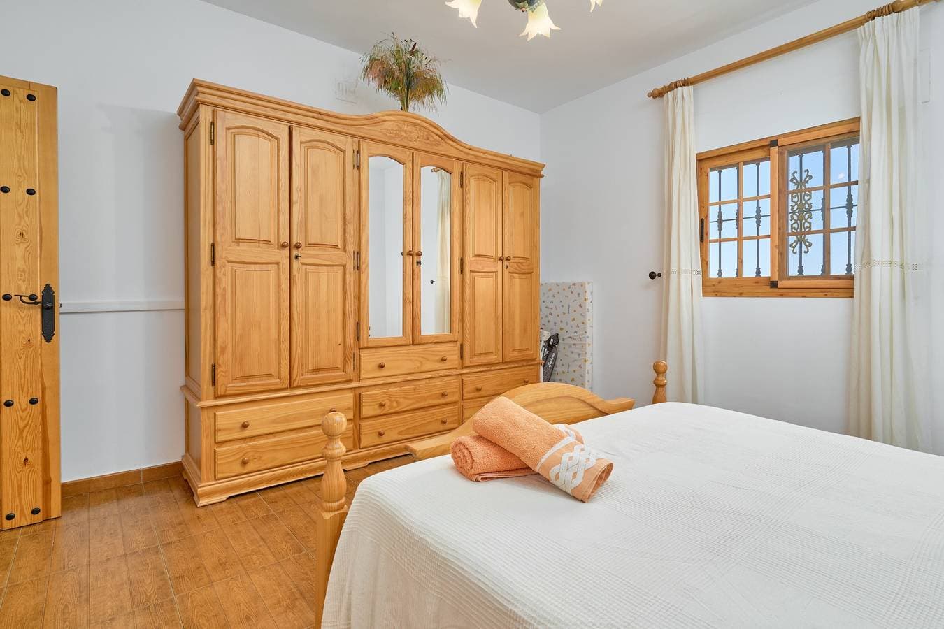 Foto 11 von 39: Ruhiges Landhaus Cortijo la Encina mit Pool, Klimaanlage, WLAN und Terrassen