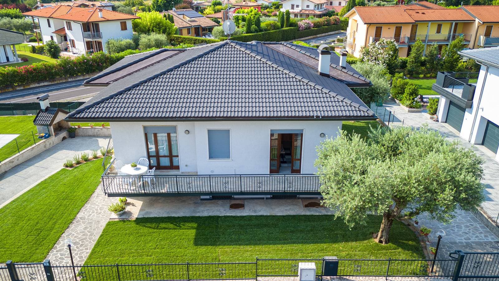 Foto 6 von 57: Regarda - "Villa Harmony" mit privat Pool und Garten