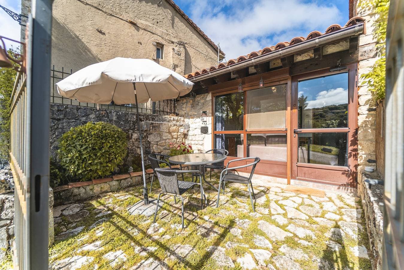Foto 2 von 24: Finca 'Villamoronta' mit Bergblick, privater Terrasse und WLAN