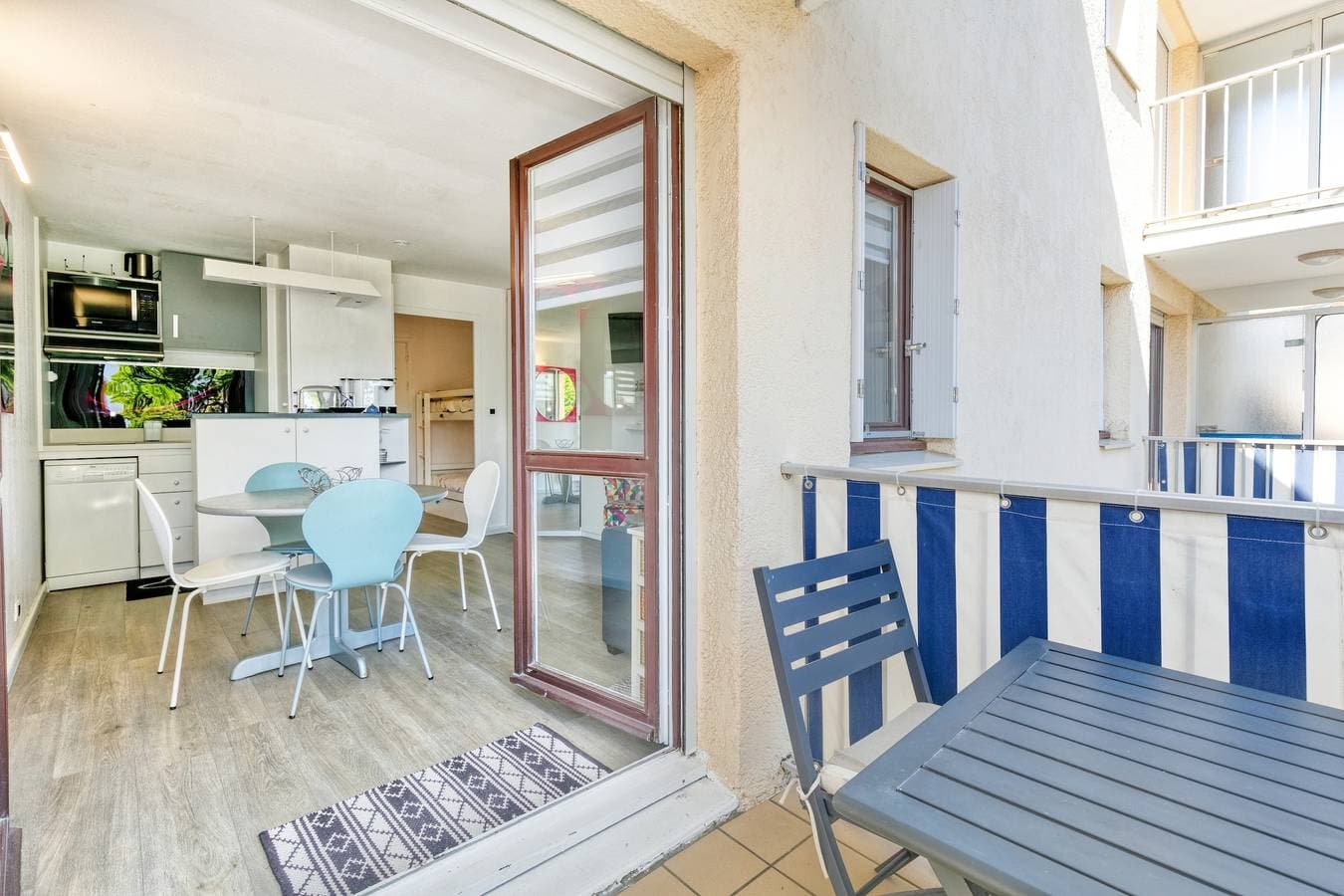 Foto 4 von 20: Studio-Apartment 'Appartement Avec Balcon' mit Balkon