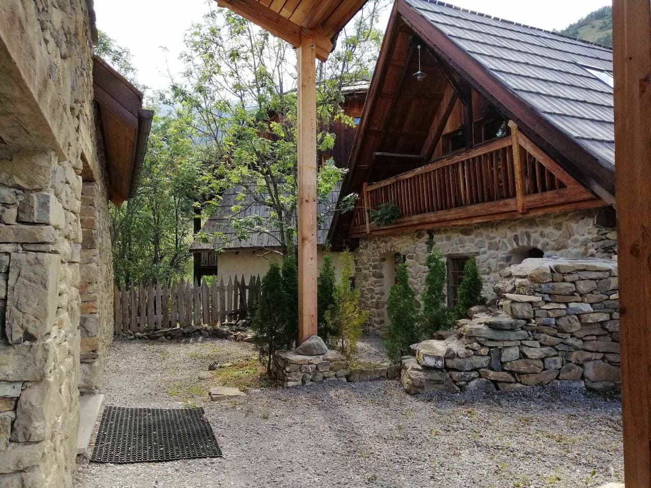 Charmantes Mazot für 5 Pers, renoviert in Pra Loup, ruhiges Dorf 1