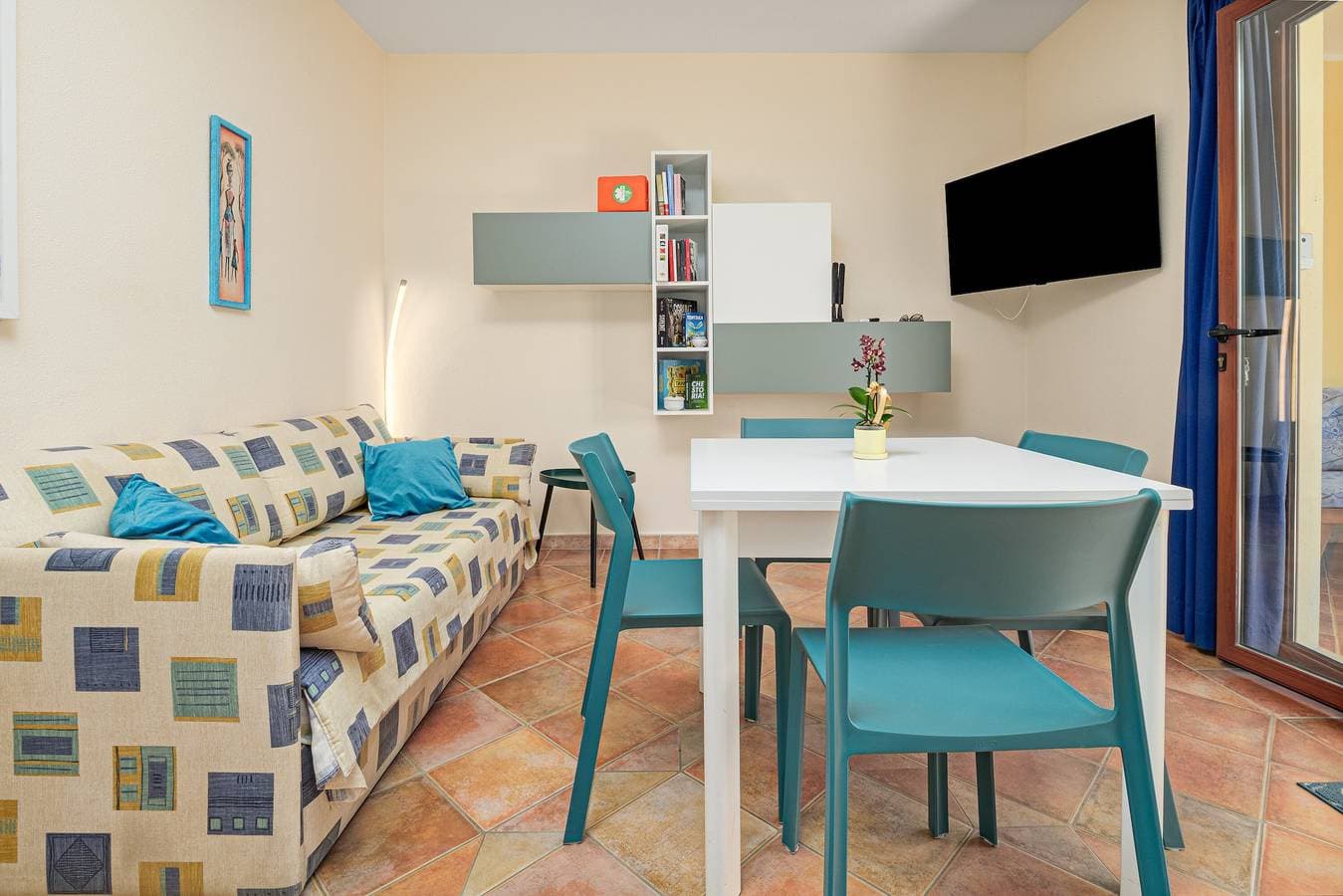Foto 9 von 25: Ferienwohnung 'Agata Verde' mit Blick auf die Hügel und den Garten