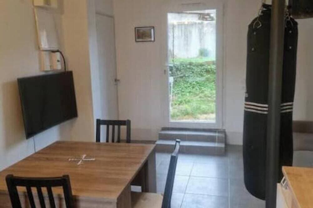 Foto 9 von 19: T2 Fully Equipped 4 Sleeps - Comfort and Proximity to Amenities