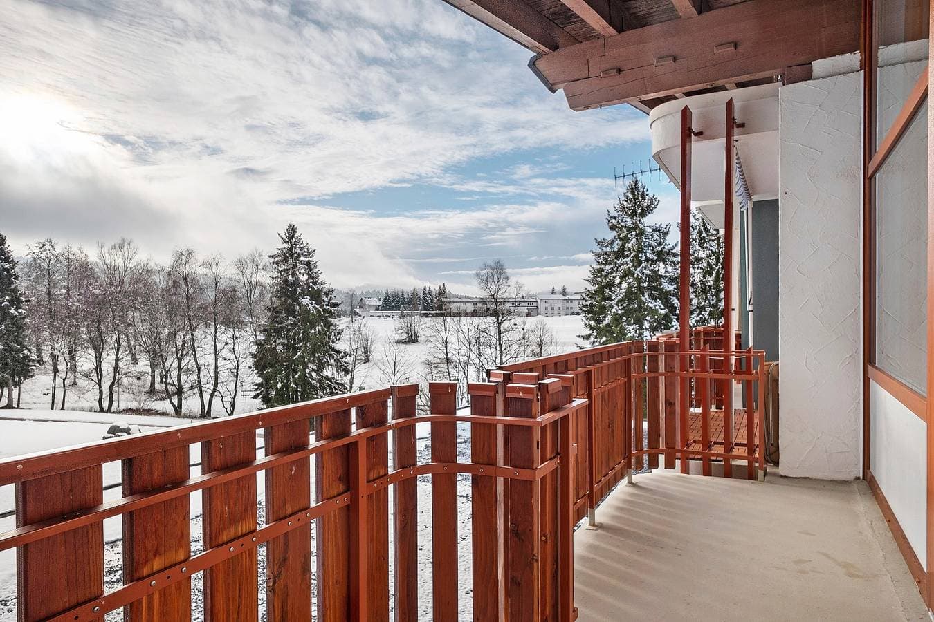 Foto 6 von 34: Ferienwohnung 'Lieblingsplatz Mit Innenpool' mit gemeinsamer Terrasse, gemeinsamem Garten und Wi-Fi