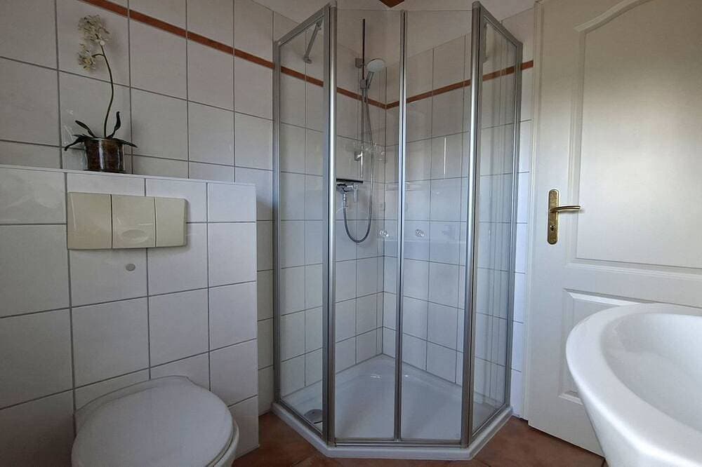 Foto 8 von 28: Blick aufn See - Ferienhaus mit traumhaftem Blick