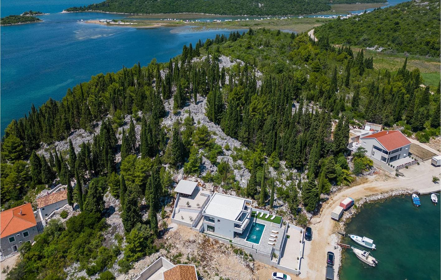 Foto 4 von 52: Gemütliche Ferienwohnung mit Meerblick, Pool, WLAN und Parkplatz – 300 m vom Strand entfernt
