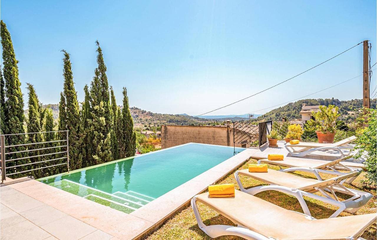 Stunning Home In Mancor De La Vall 1