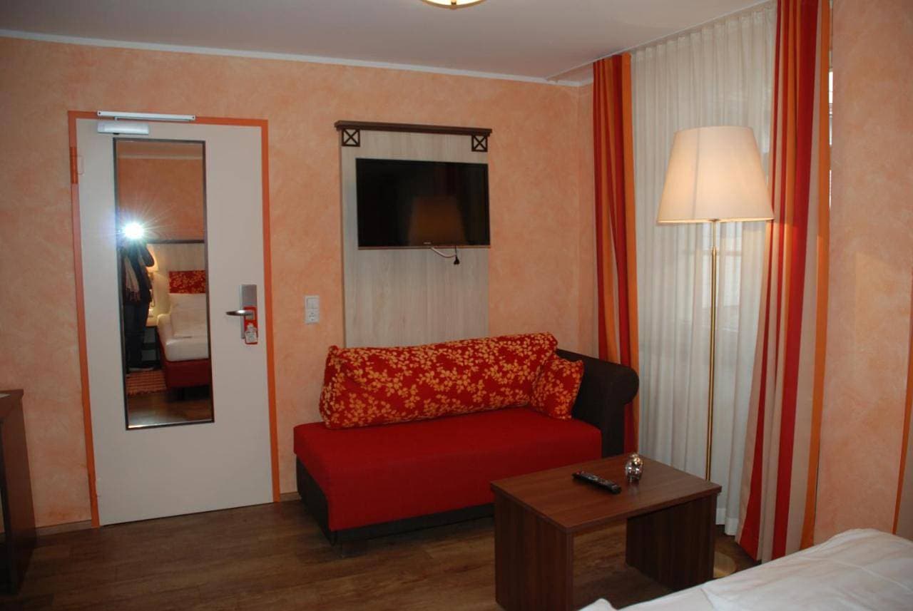 Foto 6 von 13: Standard Double Room - Annex