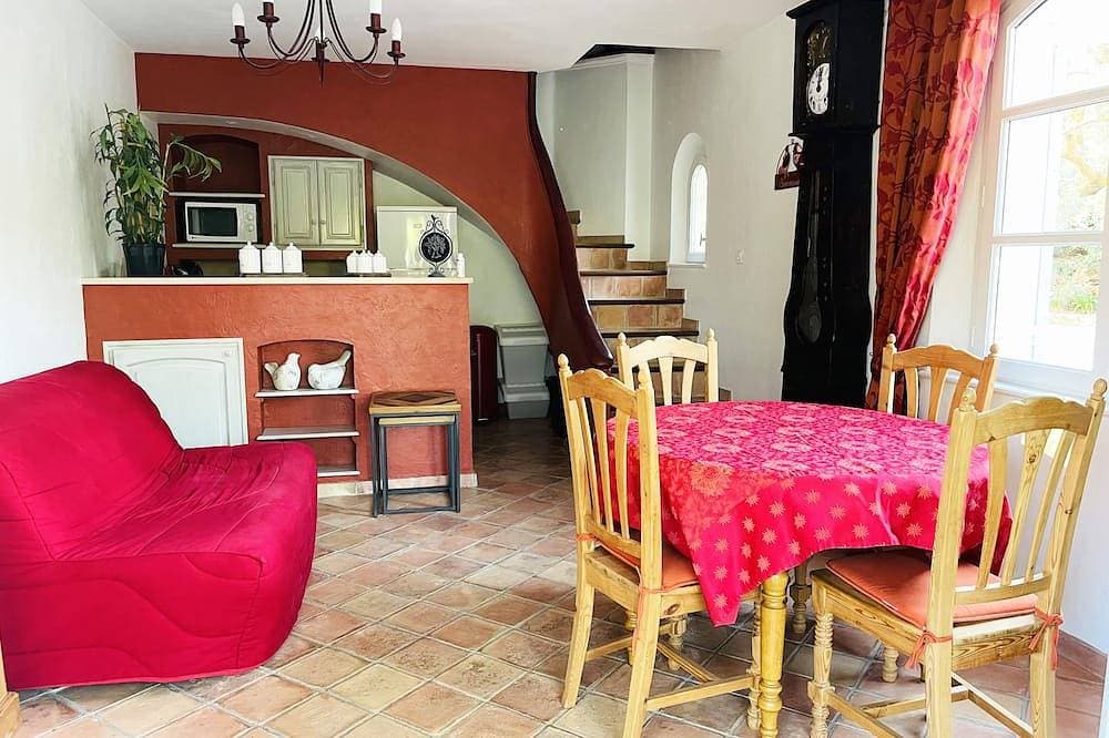 Foto 12 von 28: Flat duplex in Villa  4/6 pers. Near Grasse, Swimming pool, Garden
