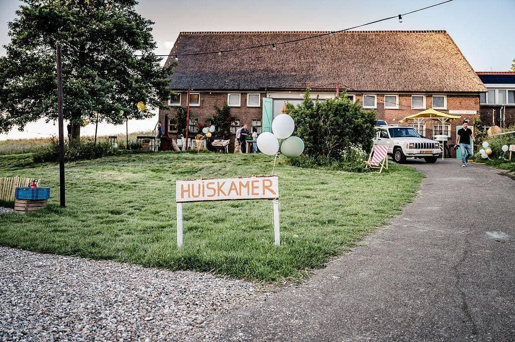 Foto 10 von 18: TinyParks Cast Away — Cast Away Hotelzimmer