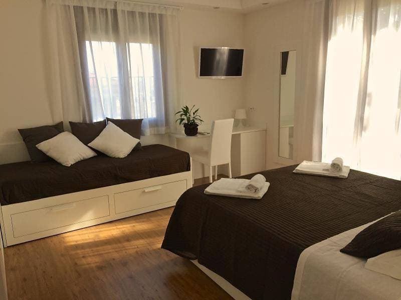 Foto 3 von 10: Deluxe Suite with Spa Bath