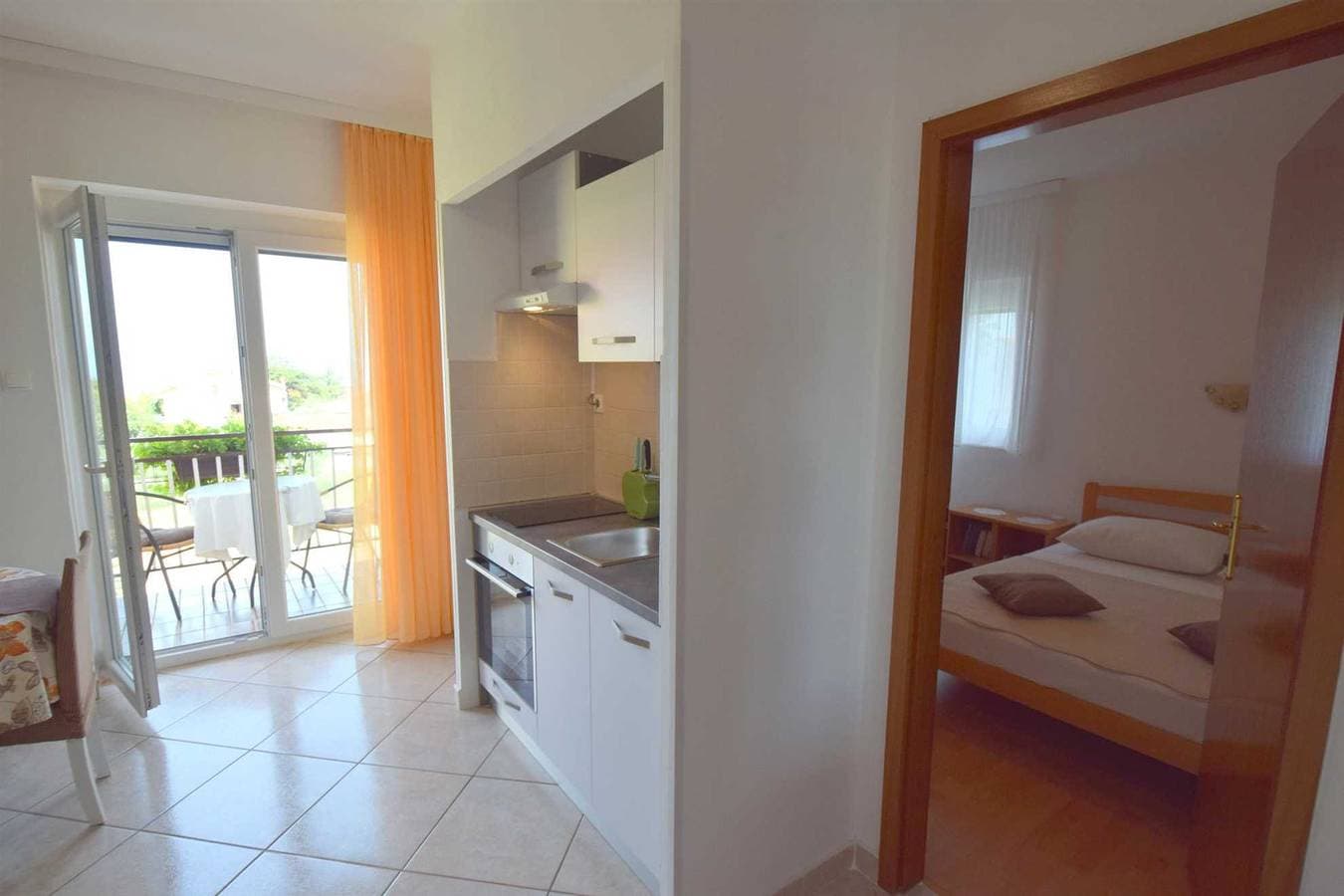 Foto 7 von 17: Ferienwohnung Josipa 4 mit Balkon