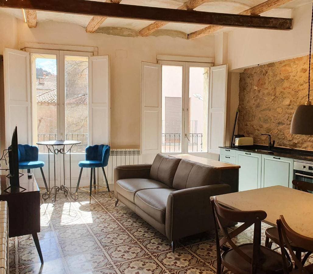 Casa Clotilde - Apartamento elegante y cómodo en Sant Joan de les Abadesses 1