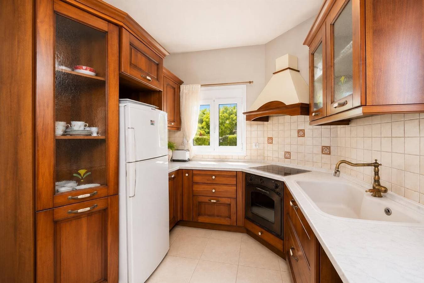 Foto 10 von 30: Villa für 8 Personen mit Balkon