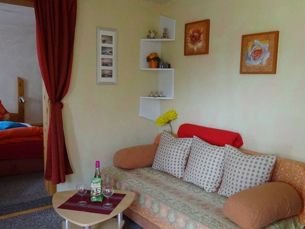 Foto 3 von 25: Ferienhaus in Zirkow mit Barbecue