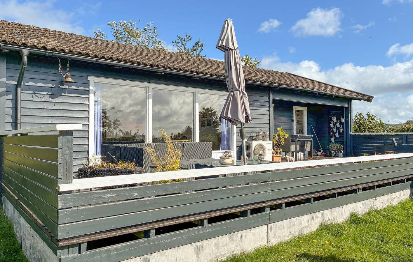 Foto 3 von 17: Ferienhaus für 4 Personen mit Terrasse