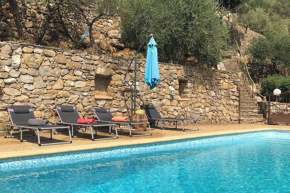 Foto 12 von 30: Large villa Magnificent swimming pool Breathtaking view Change of scenery guaranteed