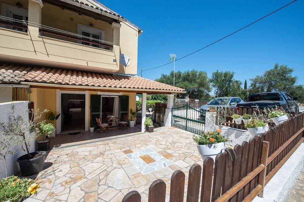 Katrin Studio Kefalomandouko Corfu 1