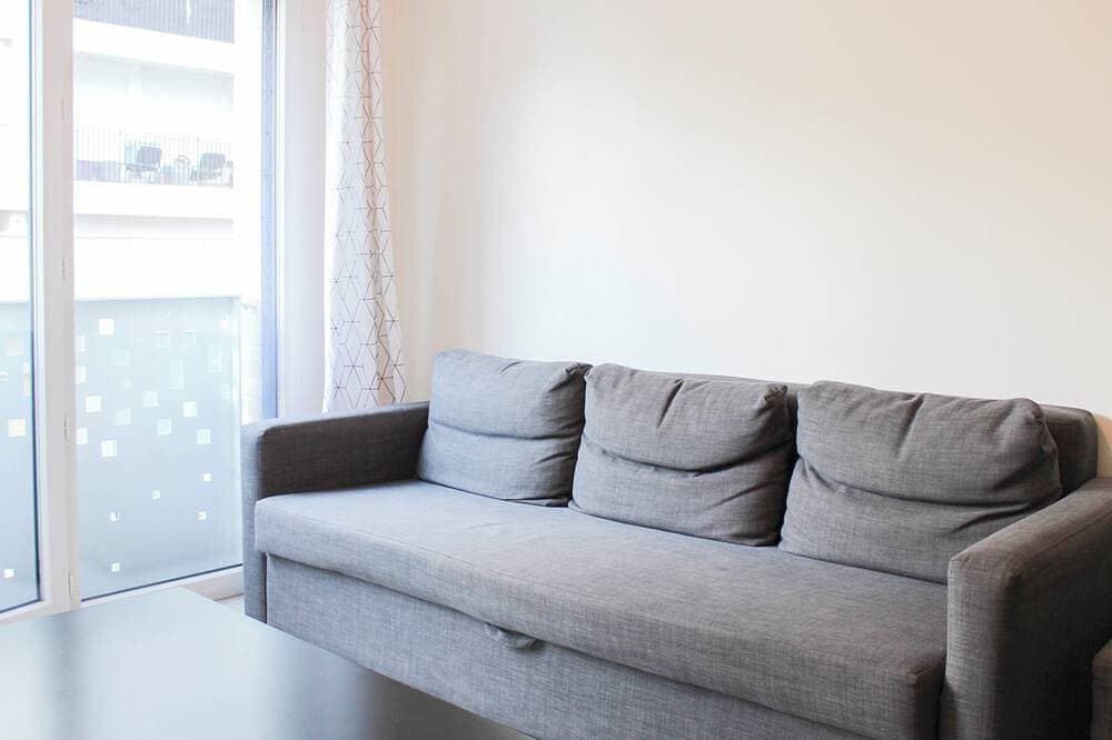 Charming modern 2-room apartment near Paris 1