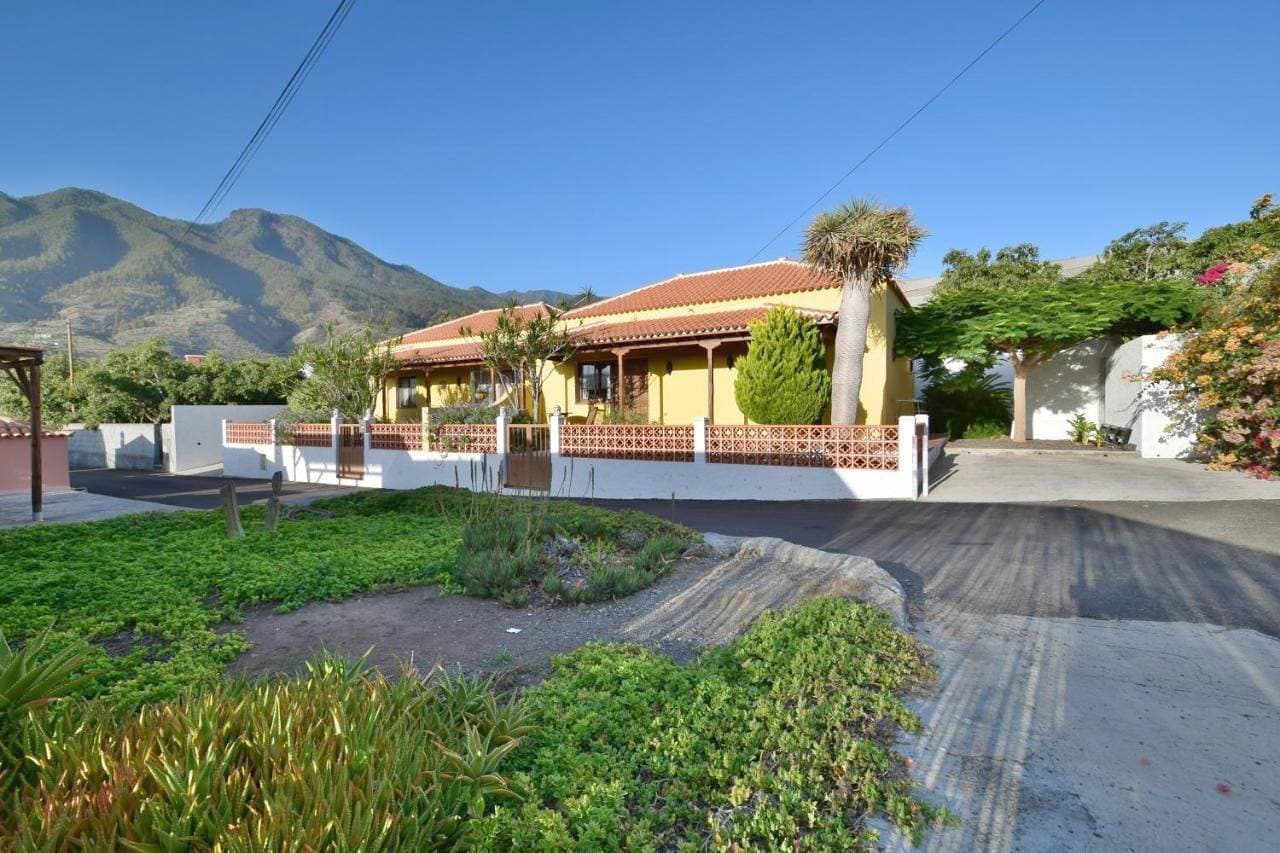 Casas Rurales Tola 1