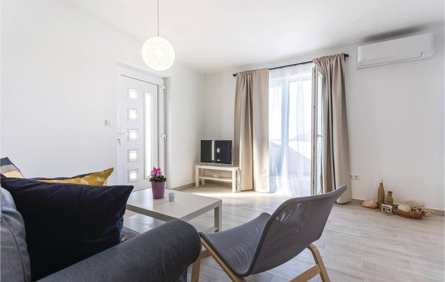 Foto 7 von 27: Gemütliche Ferienwohnung mit Terrasse, WLAN und Garage, 300 m vom Strand entfernt