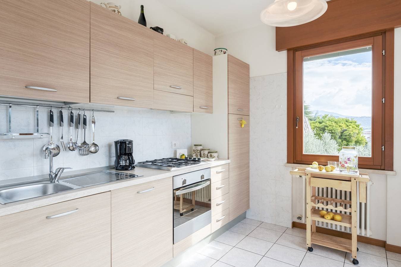 Foto 3 von 30: Regarda - La Terrazza di Garda Wohnung mit Terrasse mit Seeblick